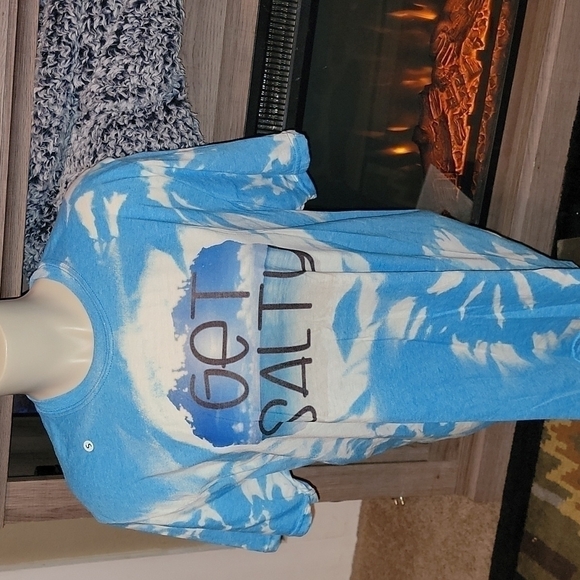 Nwot Bleached Salty Tee -> NWOT Bleached Salty Tee - Picture 1 of 1